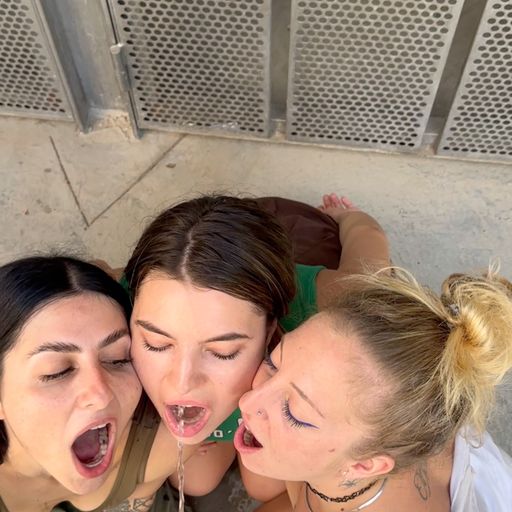 Public Adventure in Barcelona with Venom Evil, Ashtray, and Perry Layne